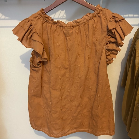 Women's Ruffled Tan Top 🍂 - Picture 2 of 6